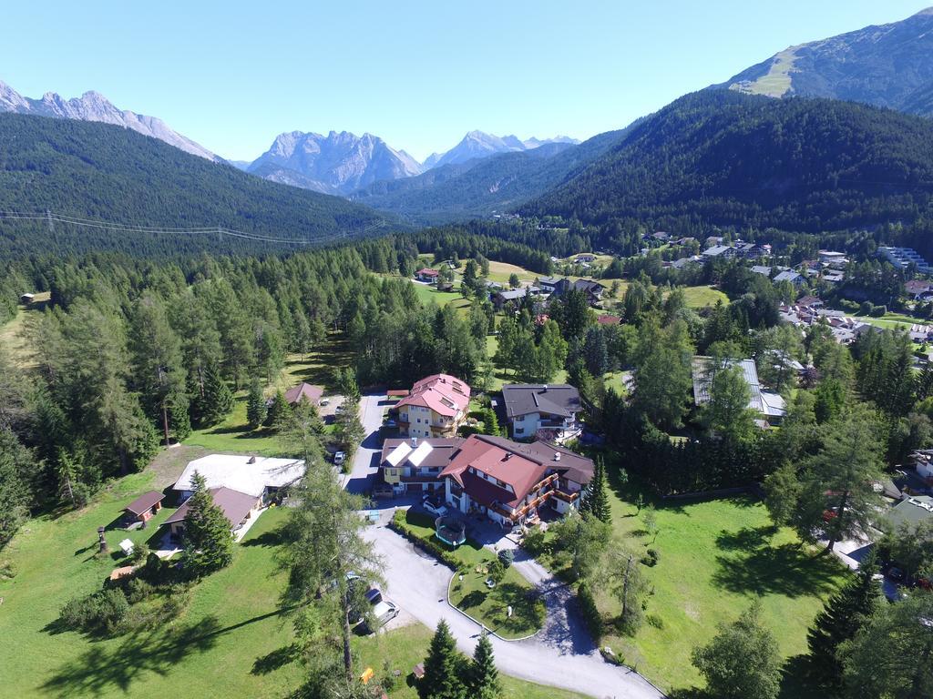 Haus Elisengrund Am Geigenbuehel - Chalet Prive 蒂罗尔-泽费尔德 外观 照片